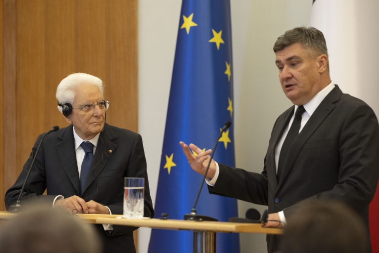 Il Presidente della Repubblica Sergio Mattarella con Zoran Milanović, Presidente della Repubblica di Croazia, durante le dichiarazioni alla stampa

