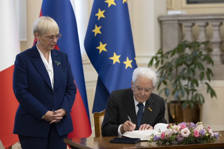 Il Presidente Mattarella con Nataša Pirc Musar, Presidente della Repubblica di Slovenia, in occasione della Visita Ufficiale
