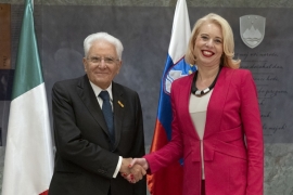 Il Presidente della Repubblica Sergio Mattarella all’Assemblea Nazionale della Repubblica di Slovenia, accolto dalla Presidente dell’Assemblea Nazionale, Urška Klakočar Zupančič, in occasione della Visita Ufficiale