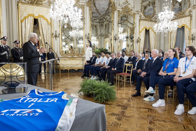 Il Presidente Sergio Mattarella in occasione dell'incontro con la nazionale femminile di pallacanestro vincitrice della medaglia di bronzo e con la nazionale maschile under 20 vincitrice della medaglia d’oro ai campionati europei 2025
