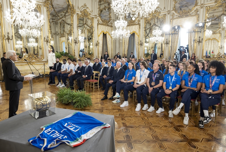 Il Presidente Sergio Mattarella in occasione dell'incontro con la nazionale femminile di pallacanestro vincitrice della medaglia di bronzo e con la nazionale maschile under 20 vincitrice della medaglia d’oro ai campionati europei 2025