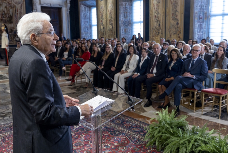 Il Presidente Sergio Mattarella in occasione dell'incontro con i vincitori del nono Corso-concorso per dirigenti pubblici organizzato dalla Scuola Nazionale dell’Amministrazione