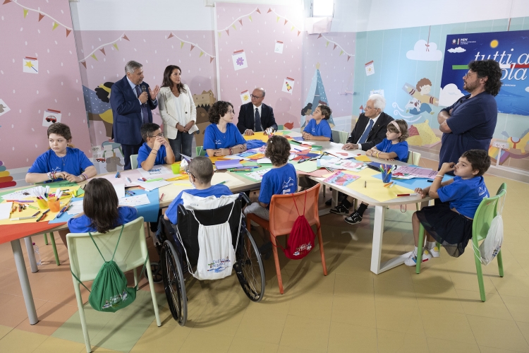 Il Presidente  Mattarella all'Ospedale pediatrico Santobono-Pausilipon, in occasione della cerimonia di inaugurazione dell’anno scolastico 2025-2026 
