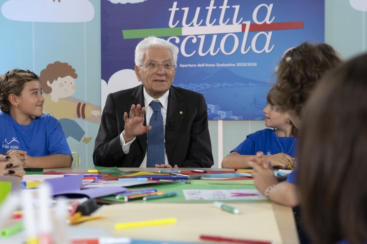 Il Presidente  Mattarella all'Ospedale pediatrico Santobono-Pausilipon, in occasione della cerimonia di inaugurazione dell’anno scolastico 2025-2026 
