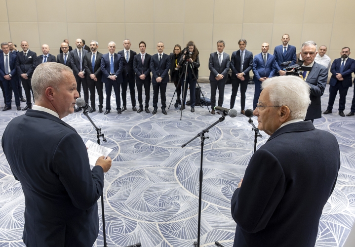 Il Presidente della Repubblica Sergio Mattarella nel corso dell'incontro con una rappresentanza della collettività italiana in Kazakhstan