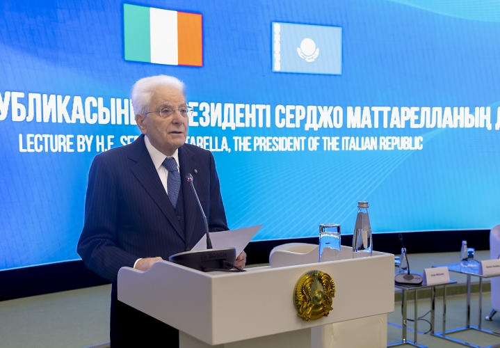 Il Presidente della Repubblica Sergio Mattarella rivolge il suo indirizzo di saluto in occasione della visita all'Accademia Nazionale per la Pubblica Amministrazione