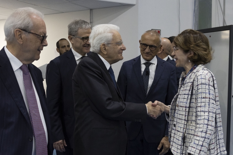 Il Presidente della Repubblica Sergio Mattarella saluta Fabiola Gianotti, Direttrice del CERN