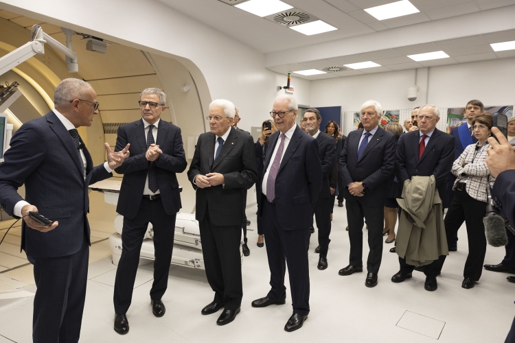 Il Presidente della Repubblica Sergio Mattarella visita il Centro Nazionale di Adroterapia Oncologica