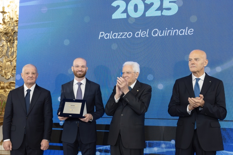 Il Presidente della Repubblica Sergio Mattarella consegna il Premio “Eni Joule for Entrepreneurship” a Eoliann Società benefit, ritira il premio il dottor Roberto Carnicelli
