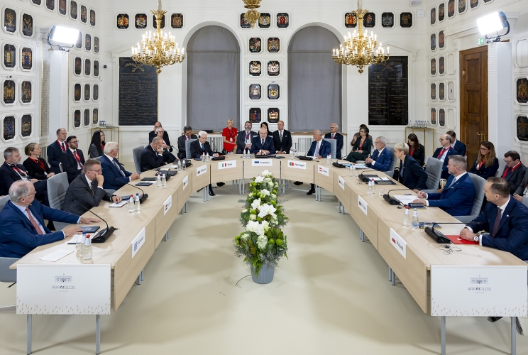 Il Presidente della Repubblica Sergio Mattarella nel corso della XX Riunione dei Capi di Stato del Gruppo Arraiolos, intitolata "Intelligenza Artificiale: alleato o avversario"