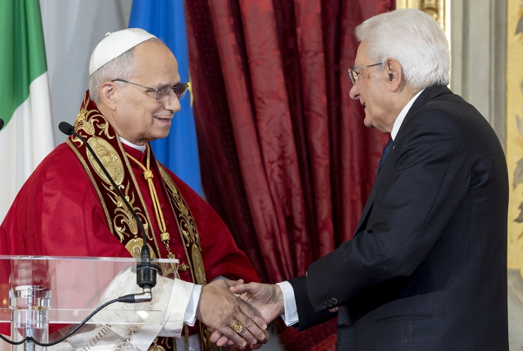 Il Presidente Sergio Mattarella e Sua Santità Leone XIV al termine dell'udienza pubblica