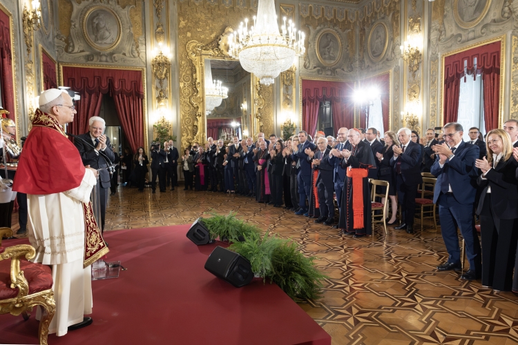 Il Presidente della Repubblica Sergio Mattarella con Sua Santità Leone XIV