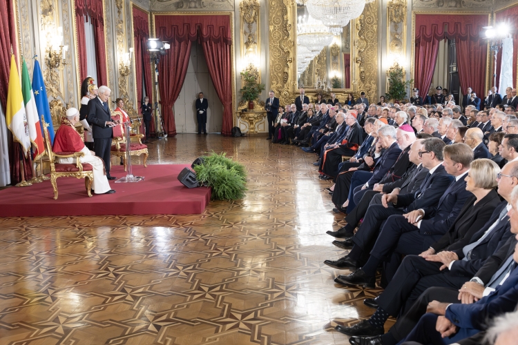 Il Presidente della Repubblica Sergio Mattarella accoglie al Palazzo del Quirinale Sua Santità Leone XIV
(foto di Francesco Ammendola - Ufficio per la Stampa e la Comunicazione della Presidenza della Repubblica)