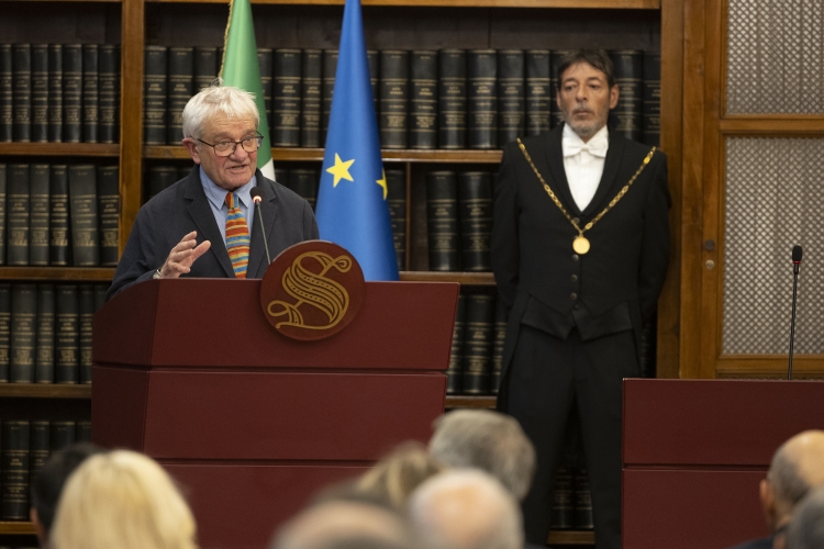 Paul Nurse, Premio Nobel per la medicina 2001 