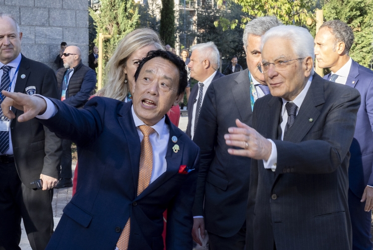 Il Presidente Sergio Mattarella con Qu Dongyu, Direttore generale della FAO, in occasione dell'intervento alla cerimonia di inaugurazione del Museo e Rete per l'Alimentazione e l'Agricoltura (MuNe) nella ricorrenza degli 80 anni della FAO
