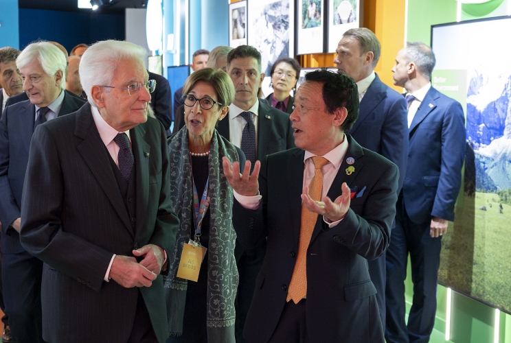 Il Presidente Sergio Mattarella accompagnato da Qu Dongyu, Direttore generale della FAO, visita il Museo allestito in occasione degli 80 anni della FAO