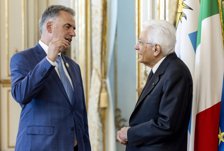 Il Presidente Sergio Mattarella con il Presidente della Repubblica Orientale dell’Uruguay, Yamandú Ramón Antonio Orsi Martínez

