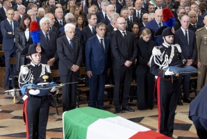 Il Presidente della Repubblica Sergio Mattarella alle esequie di Stato del Sottotenente Marco Piffari, del Maresciallo Valerio Daprà e dell'Appuntato scelto Davide Bernardello
