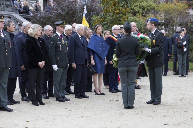 Il Presidente Mattarella depone una corona al Monumento della Tomba del Milite Ignoto, in occasione della Visita di Stato nel Regno del Belgio
