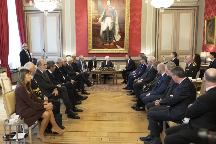 Il Presidente Mattarella, al Palazzo della Nazione, sede del Parlamento Federale, incontra alcuni membri del Senato e della Camera dei Rappresentanti
