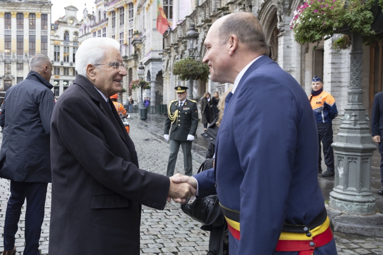 Il Presidente della Repubblica Sergio Mattarella al Municipio di Bruxelles, incontra il Sindaco