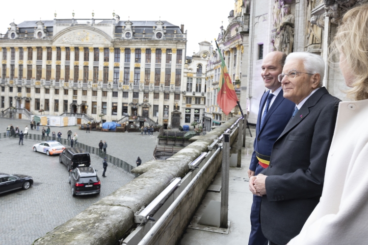 Il Presidente della Repubblica Sergio Mattarella al Municipio di Bruxelles, incontra il Sindaco
