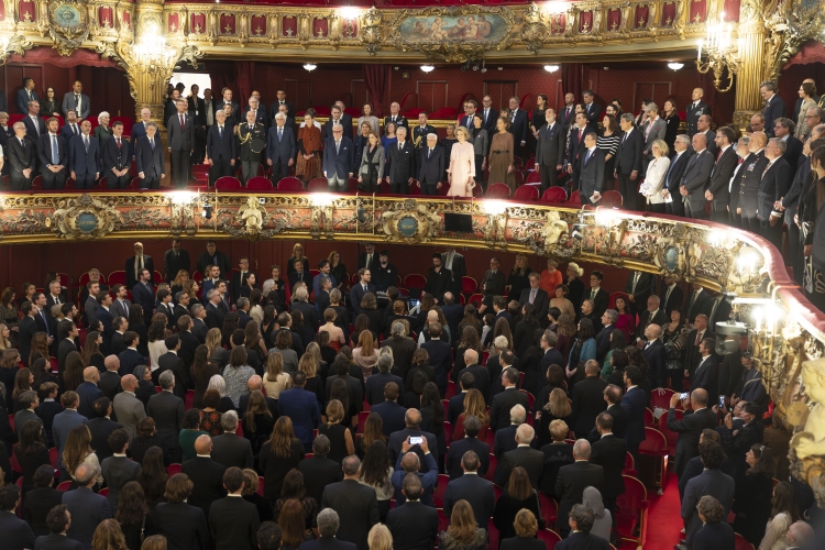 Il Presidente della Repubblica Sergio Mattarella e la Sig.ra Laura al Teatro La Monnaie con Sua Maestà il Re dei Belgi Filippo e Sua Maestà la Regina Mathilde