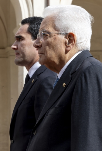 Il Presidente Sergio Mattarella e Serdar Berdimuhamedov, Presidente delTurkmenistan, ricevono gli onori militari