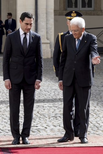 Il Presidente Sergio Mattarella e Serdar Berdimuhamedov, Presidente delTurkmenistan, ricevono gli onori militari
