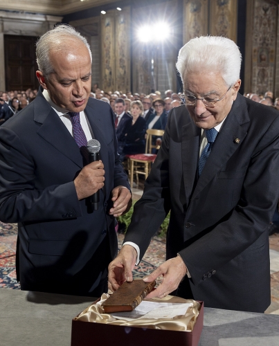 Il Presidente Sergio Mattarella con il Prefetto Matteo Piantedosi, Ministro dell’Interno, in occasione dell'incontro con i Prefetti e i Consiglieri di nuova nomina