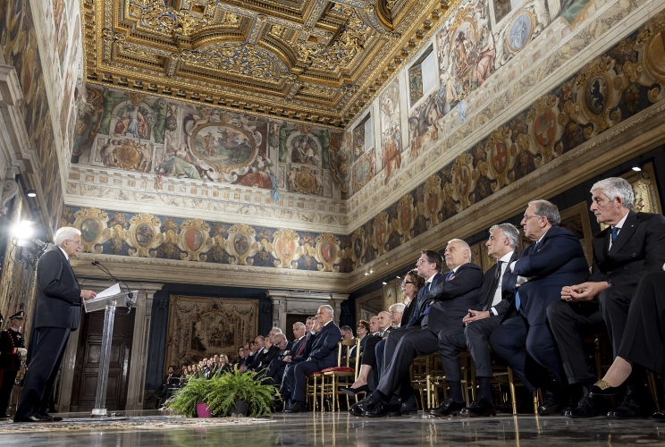 Il Presidente Sergio Mattarella rivolge il suo indirizzo di saluto in occasione dell'incontro con i Prefetti e i Consiglieri di nuova nomina