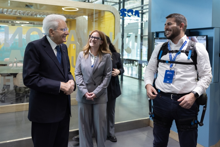 Il Presidente della Repubblica Sergio Mattarella visita l’Innovation Hub, in occasione della cerimonia in occasione del 65° anniversario dell’Aeroporto “Leonardo Da Vinci” di Roma Fiumicino 
