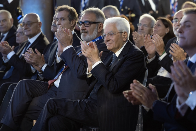 Il Presidente della Repubblica Sergio Mattarella in occasione della cerimonia in occasione del 65° anniversario dell’Aeroporto “Leonardo Da Vinci” di Roma Fiumicino 
