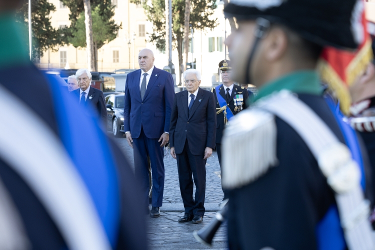 Il Presidente della Repubblica Sergio Mattarella in occasione della deposizione di una corona d’alloro sulla Tomba del Milite Ignoto nella ricorrenza della Giornata dell'Unità Nazionale e delle Forze Armate