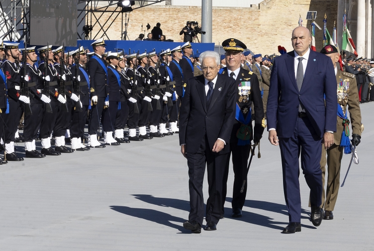 Il Presidente della Repubblica Sergio Mattarella ad Ancona in occasione della Festa delle Forze Armate