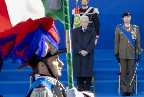 Il Presidente Sergio Mattarella in occasione della Festa delle Forze Armate