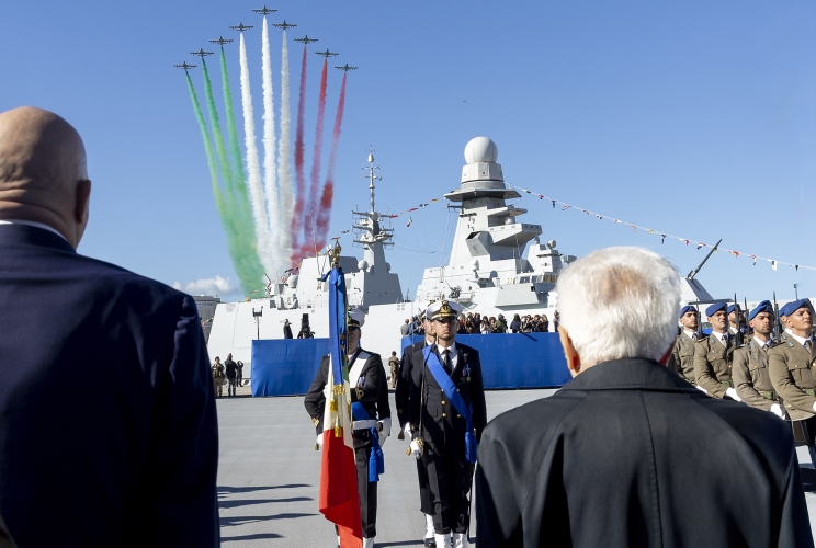 Il Presidente Sergio Mattarella al termine della Festa delle Forze Armate
