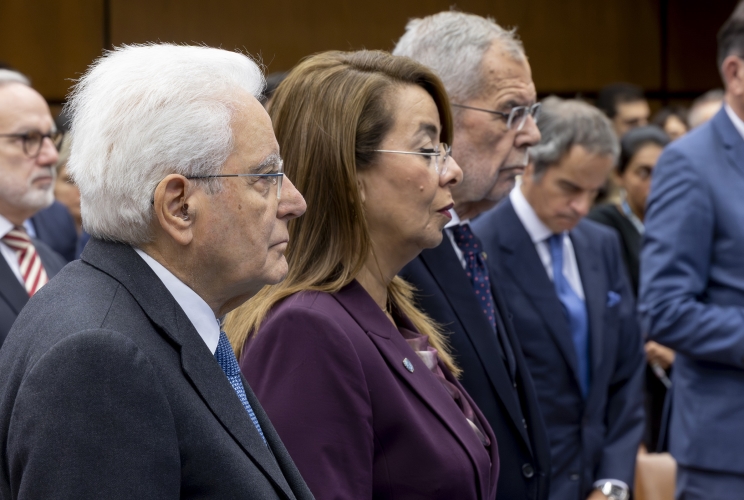 Il Presidente della Repubblica Sergio Mattarella con Ghana Waly, Direttrice UNODC e il Presidente della Repubblica Federale d'Austria Alexzander Van der Bellen, in occasione del minuto di silenzio alla memoria di Falcone e Boresllino
