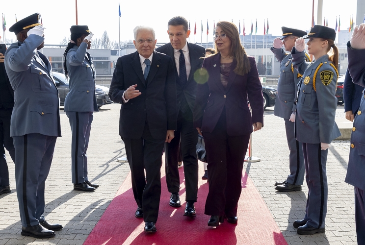  Il Presidente della Repubblica Sergio Mattarella accolto al Polo delle Nazioni Unite dalla Direttrice Esecutiva dell'Ufficio delle Nazioni Unite contro la droga e il crimine, Ghada Waly