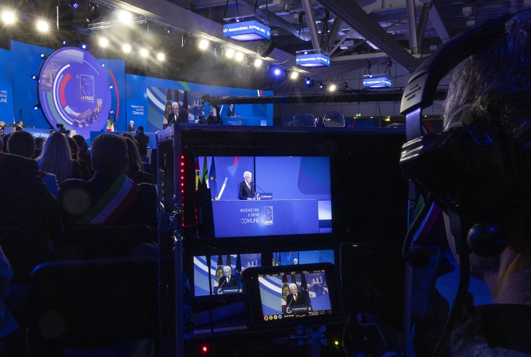 Il Presidente della Repubblica Sergio Mattarella alla cerimonia di apertura della 42^ Assemblea annuale ANCI – Associazione Nazionale Comuni Italiani – dal titolo “Insieme per il bene comune”