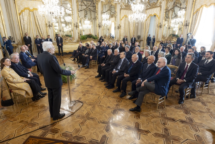 Il Presidente Sergio Mattarella rivolge il suo indirizzo di saluto in occasione dell'incontro con una delegazione dell'Accademia di Santa Cecilia