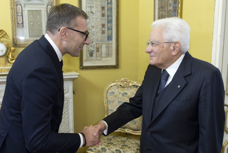 Il Presidente Sergio Mattarella accoglie Marco Buttieri, Presidente di Federcasa
