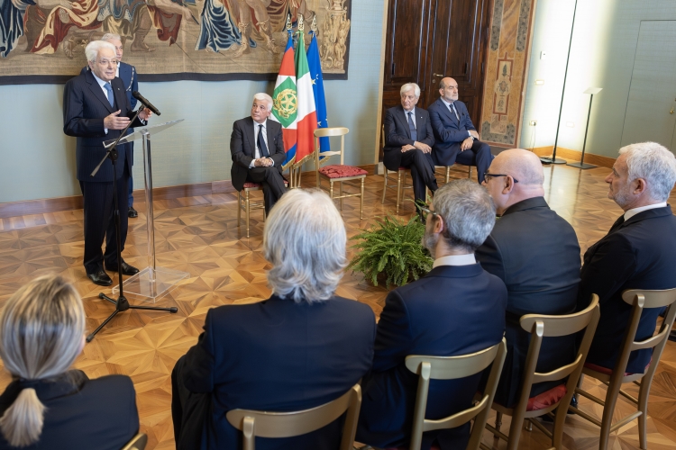 Il Presidente della Repubblica Sergio Mattarella incontra una delegazione dell’AGIS - Associazione Generale Italiana dello Spettacolo, in occasione dell’80° anniversario della fondazione
