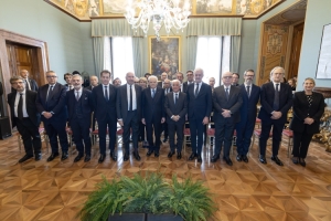 Il Presidente della Repubblica Sergio Mattarella incontra una delegazione dell’AGIS - Associazione Generale Italiana dello Spettacolo, in occasione dell’80° anniversario della fondazione
