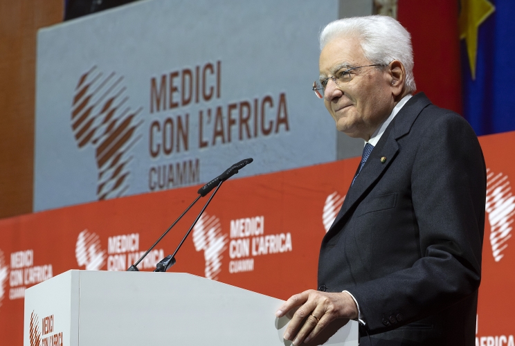 Il Presidente della Repubblica Sergio Mattarella rivolge il suo indirizzo di saluto in occasione dell'intervento all’Annual Meeting dei Medici con l’Africa CUAMM nel 75° dalla fondazione del Collegio Universitario Aspiranti e Medici Missionari (CUAMM)