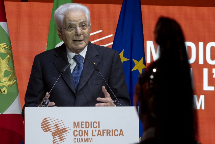 Il Presidente della Repubblica Sergio Mattarella rivolge il suo indirizzo di saluto in occasione dell'intervento all’Annual Meeting dei Medici con l’Africa CUAMM nel 75° dalla fondazione del Collegio Universitario Aspiranti e Medici Missionari (CUAMM)