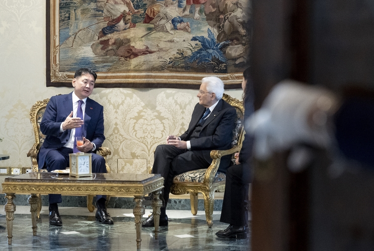 Il Presidente Sergio Mattarella con Khurelsukh Ukhnaa, Presidente della Mongolia, in visita ufficiale