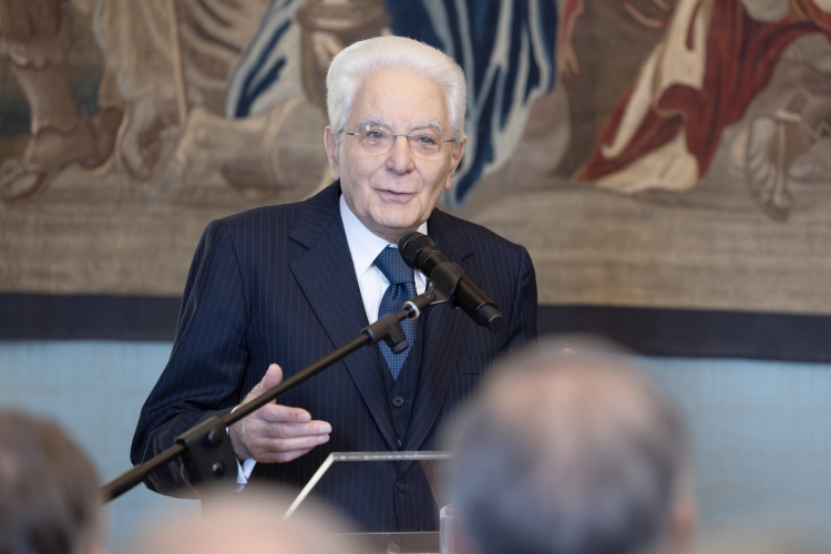 Il Presidente della Repubblica Sergio Mattarella in occasione dell'incontro con i vincitori dei Premi Leonardo per l’anno 2025 e con gli studenti vincitori dei Premi di Laurea   
(foto di Francesco Ammendola - Ufficio per la Stampa e la Comunicazione della Presidenza della Repubblica)