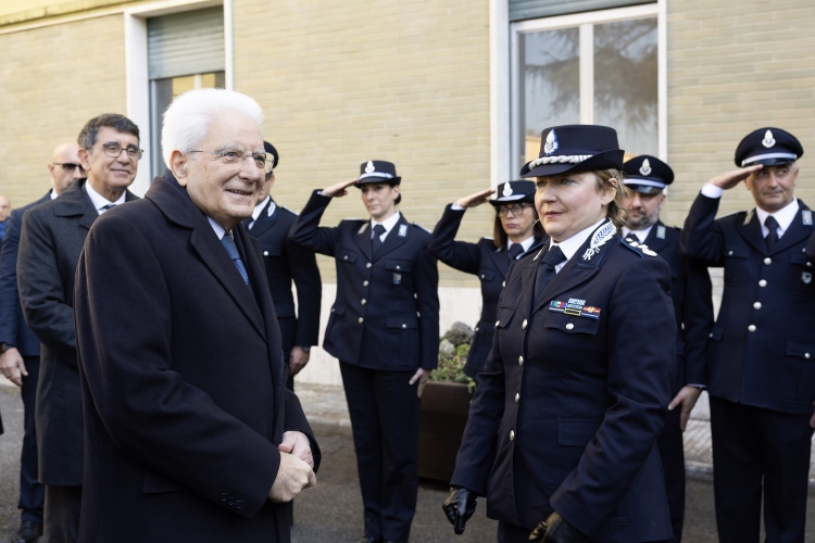 Il Presidente della Repubblica Sergio Mattarella in occasione dell'inaugurazione dell’opera d’arte “Benu”
