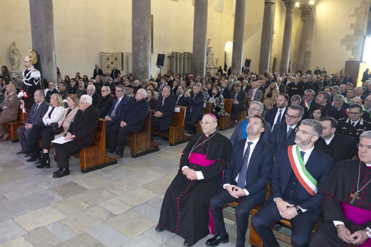 Il Presidente della Repubblica Sergio Mattarella e la Sig.ra Laura in occasione del convegno dal titolo "Mediterraneo: Mare di Pace?" 
